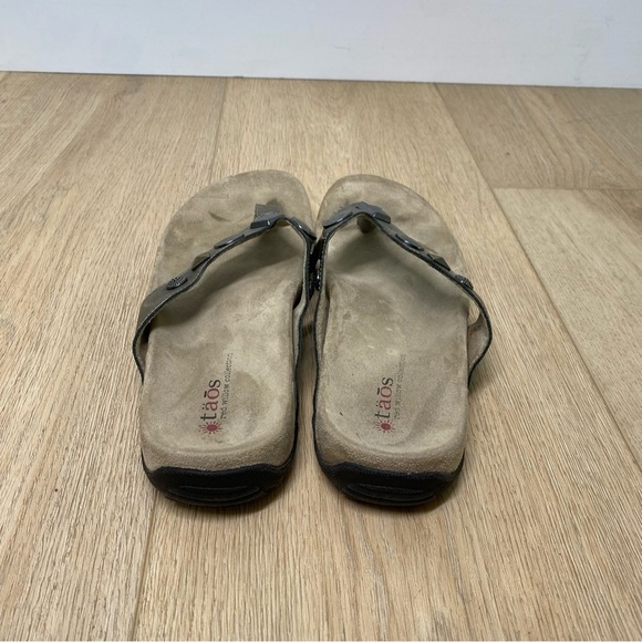 TAOS Red Willow Collection Sandals Size 9 Silver - Picture 3 of 6